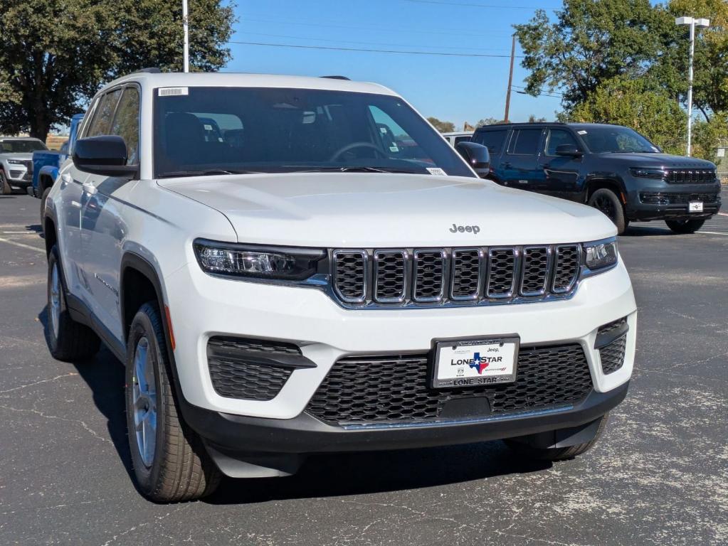 new 2025 Jeep Grand Cherokee car, priced at $34,030