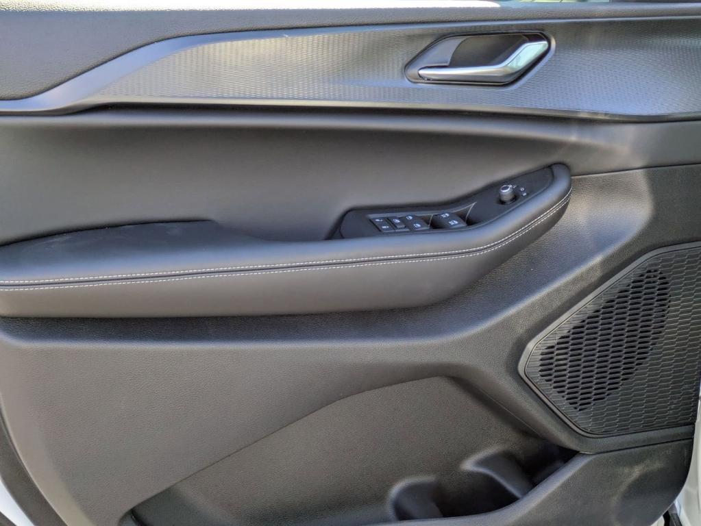 new 2025 Jeep Grand Cherokee car, priced at $34,030