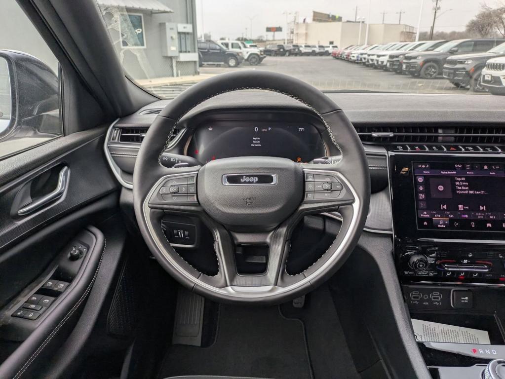 new 2025 Jeep Grand Cherokee L car, priced at $40,725