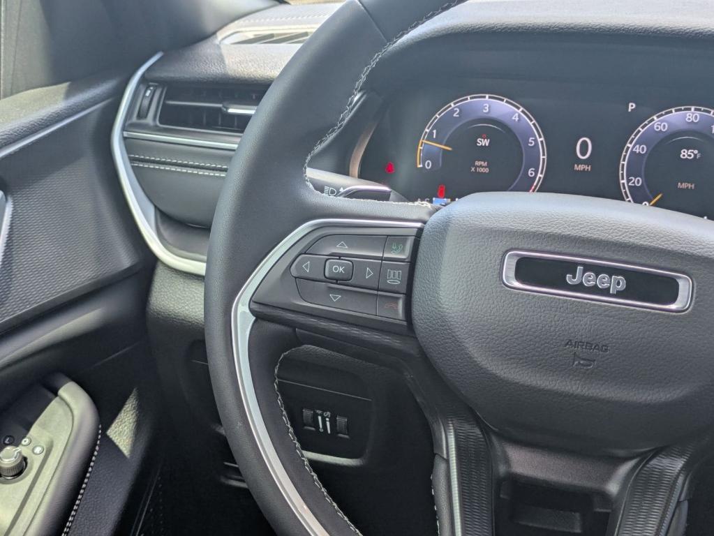 new 2025 Jeep Grand Cherokee L car, priced at $35,778