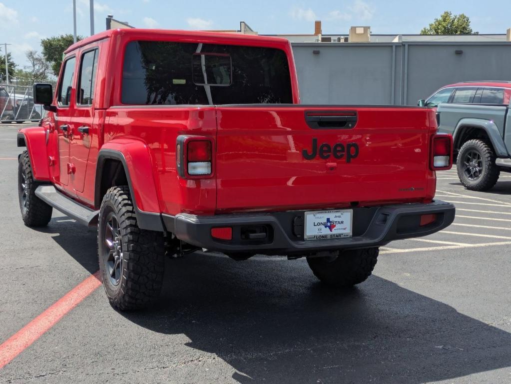 new 2025 Jeep Gladiator car, priced at $39,854