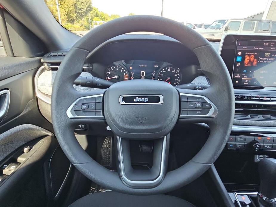 new 2025 Jeep Compass car, priced at $27,090