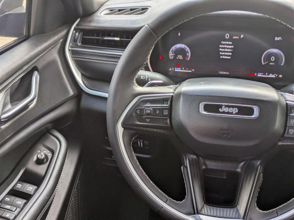 used 2025 Jeep Grand Cherokee car, priced at $35,795