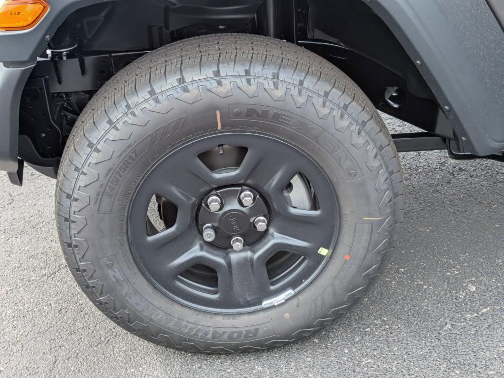 new 2025 Jeep Wrangler car, priced at $32,788