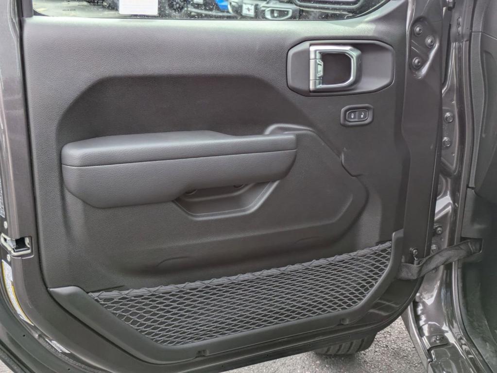 new 2025 Jeep Wrangler car, priced at $32,788