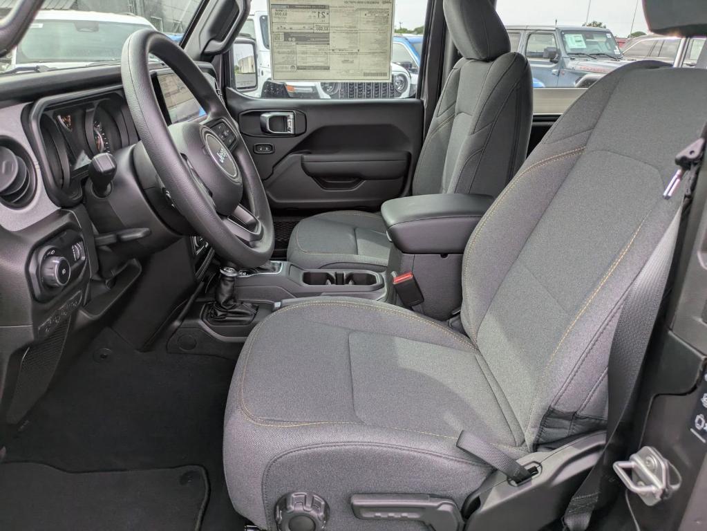 new 2025 Jeep Wrangler car, priced at $32,788