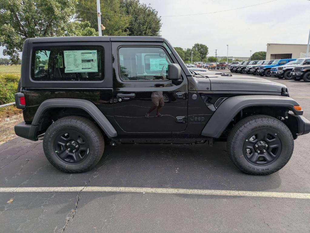 new 2025 Jeep Wrangler car, priced at $32,788