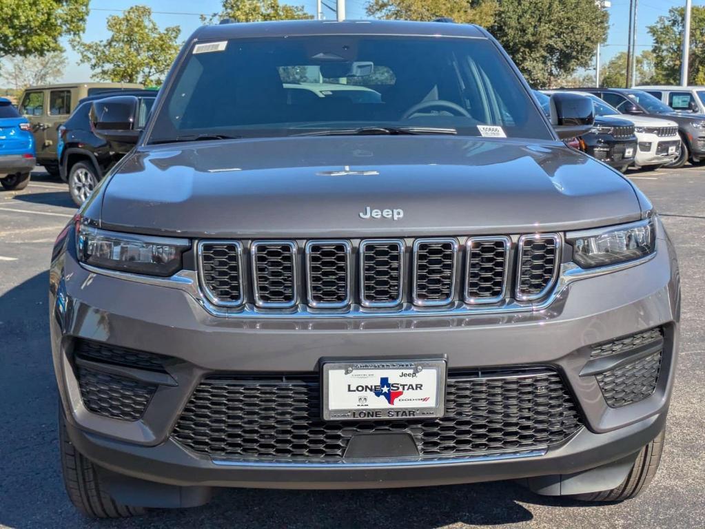 new 2025 Jeep Grand Cherokee car, priced at $33,625