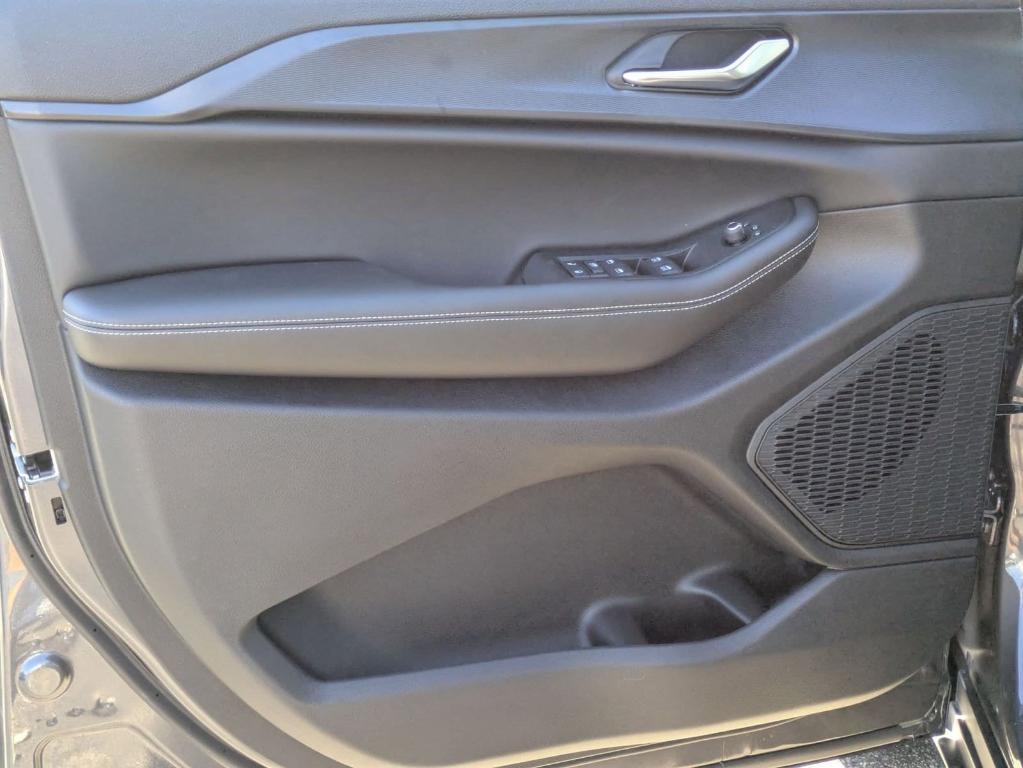 new 2025 Jeep Grand Cherokee car, priced at $33,625