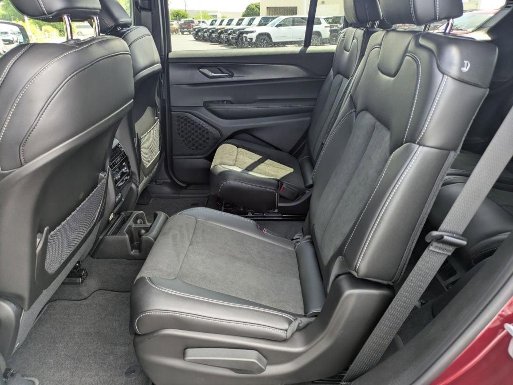 new 2025 Jeep Grand Cherokee L car, priced at $38,694