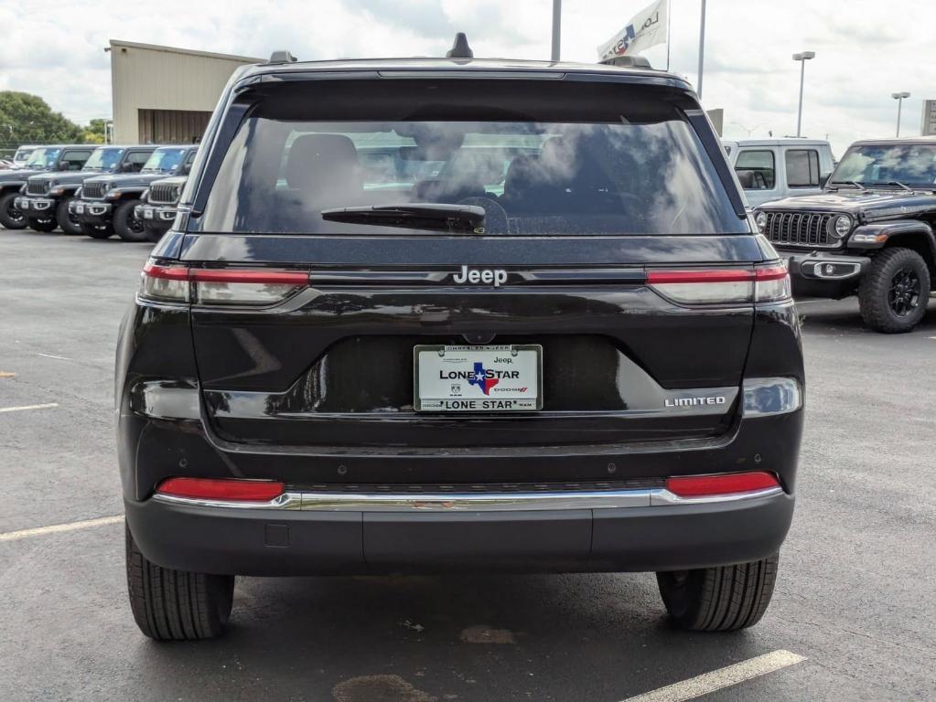new 2025 Jeep Grand Cherokee car, priced at $37,881