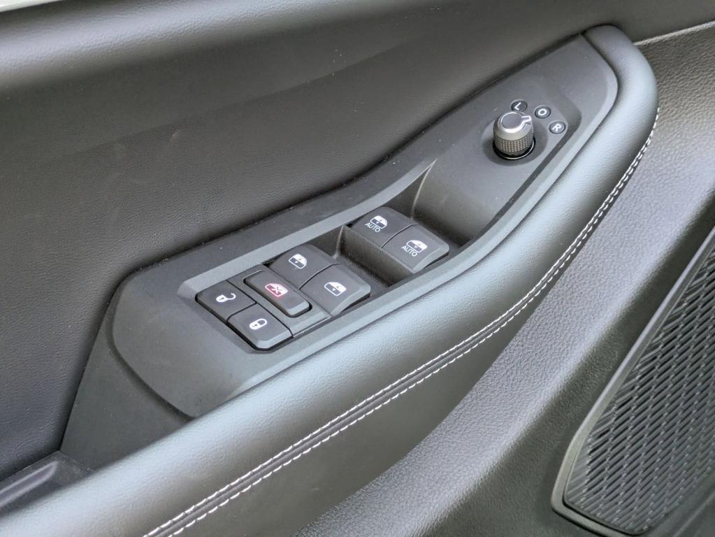 new 2025 Jeep Grand Cherokee car, priced at $37,881