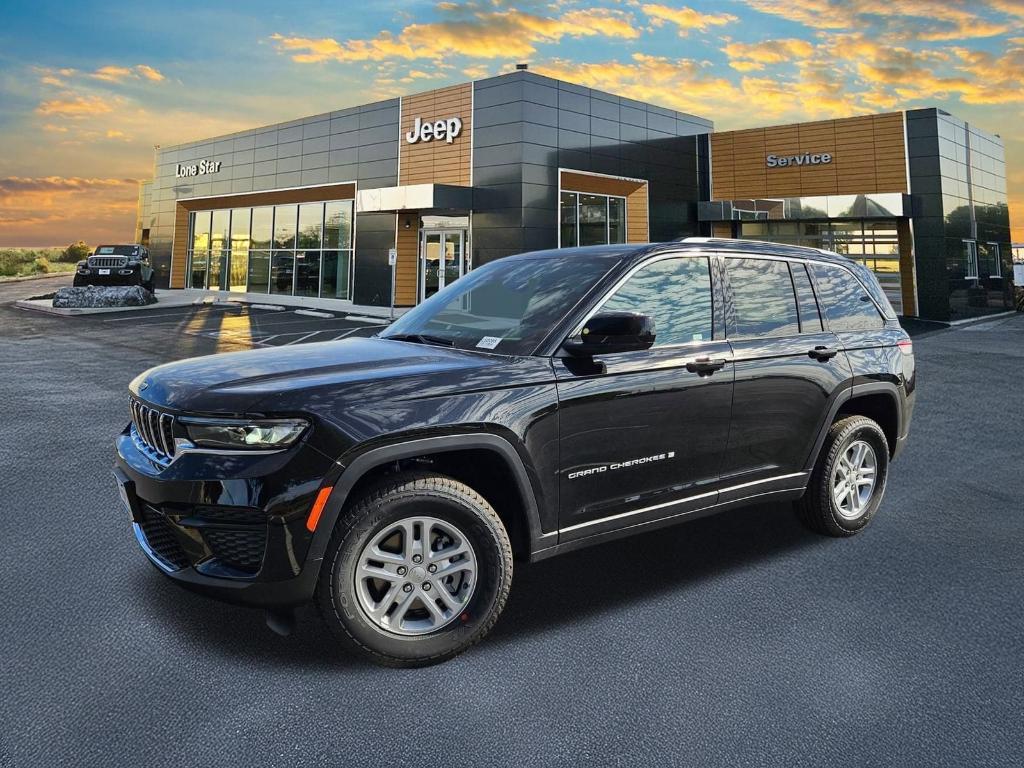 new 2025 Jeep Grand Cherokee car, priced at $35,525