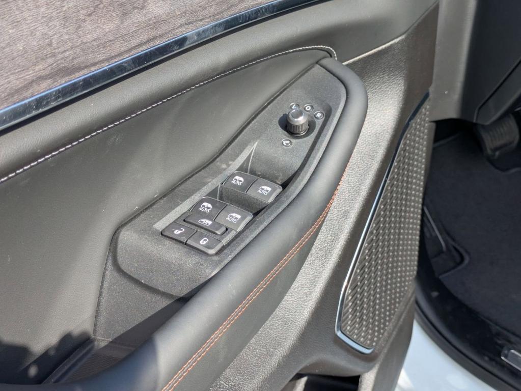 new 2025 Jeep Grand Cherokee car, priced at $54,256