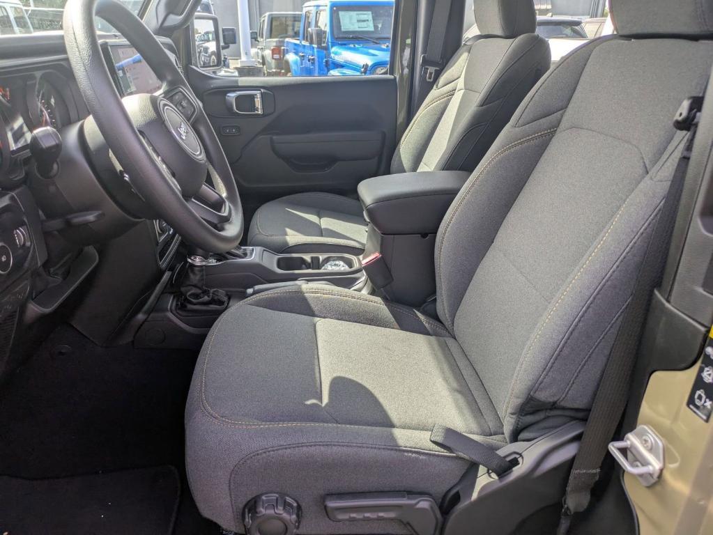 new 2025 Jeep Wrangler car, priced at $32,788