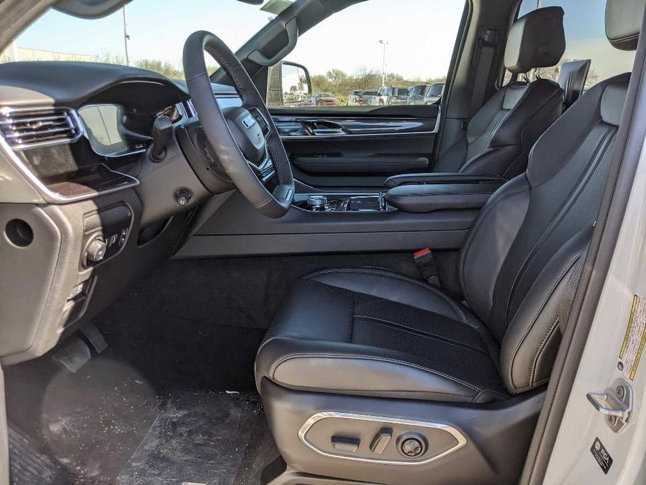 new 2024 Jeep Wagoneer L car, priced at $72,030