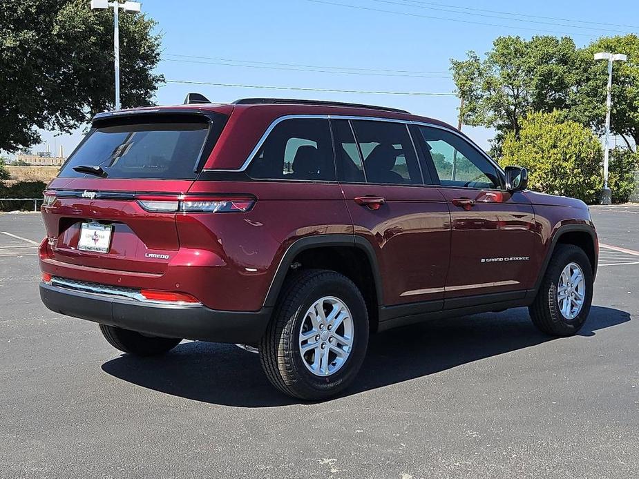 new 2025 Jeep Grand Cherokee car, priced at $40,425