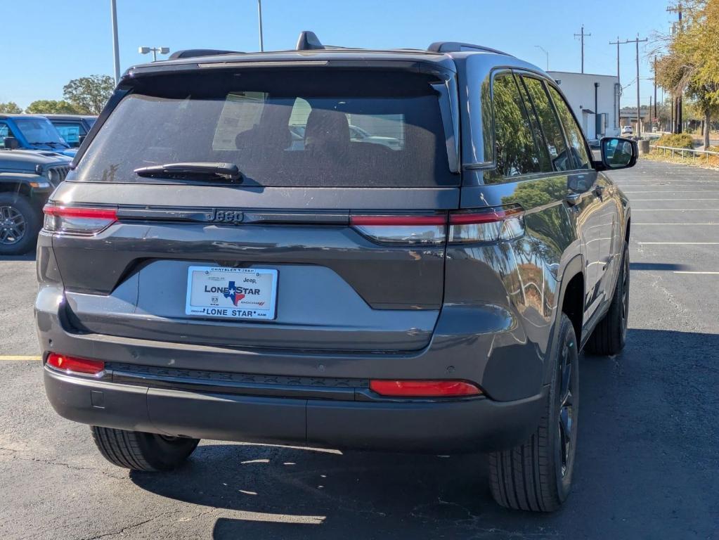 new 2025 Jeep Grand Cherokee car, priced at $38,730