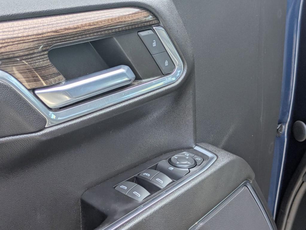 used 2022 Chevrolet Silverado 1500 car, priced at $33,075