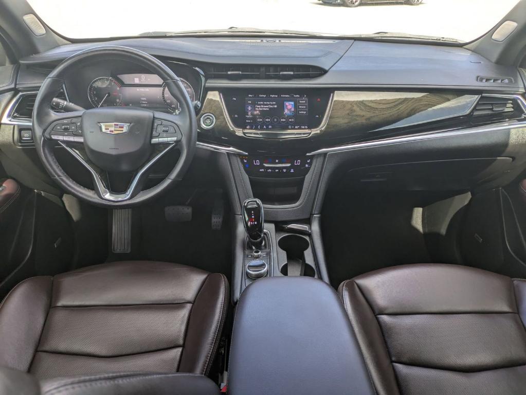 used 2022 Cadillac XT6 car, priced at $28,607