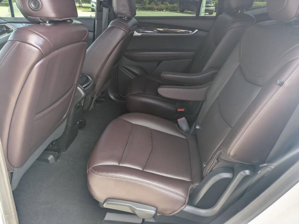 used 2022 Cadillac XT6 car, priced at $28,607