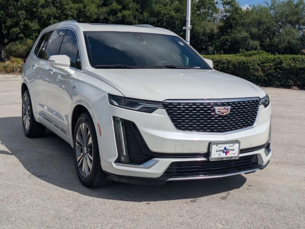 used 2022 Cadillac XT6 car, priced at $28,607