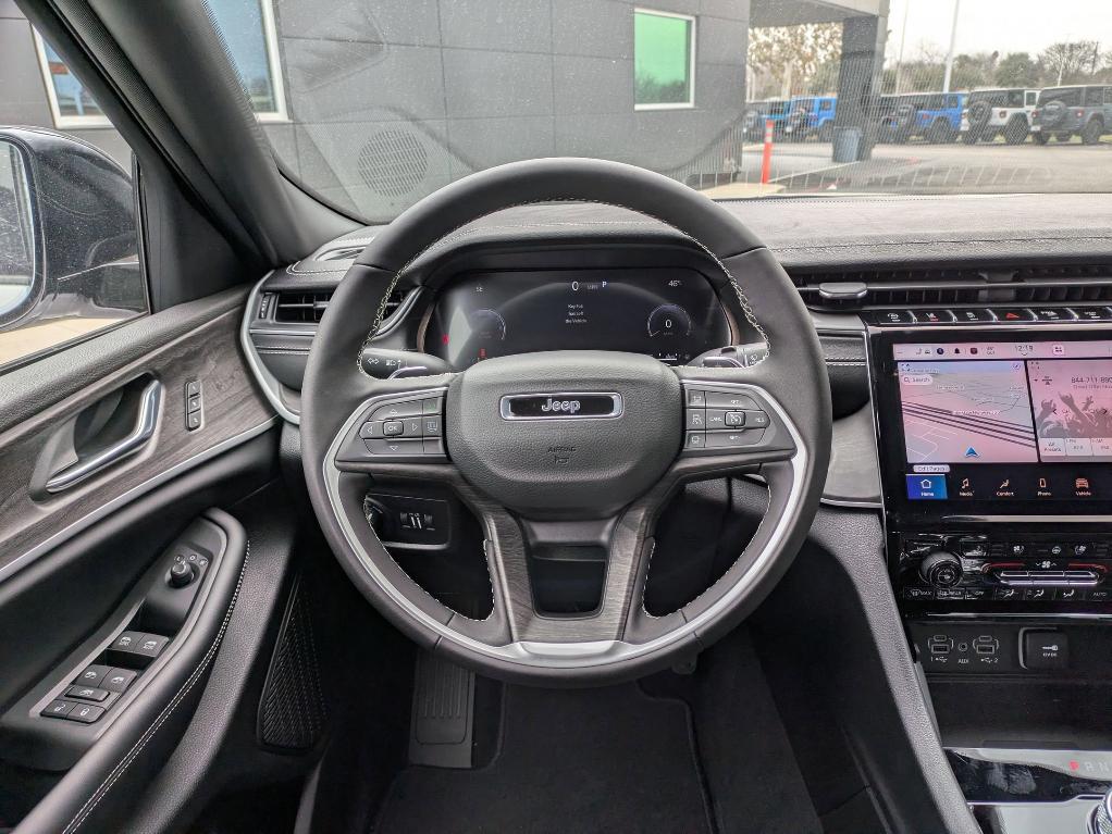 new 2025 Jeep Grand Cherokee L car, priced at $46,270