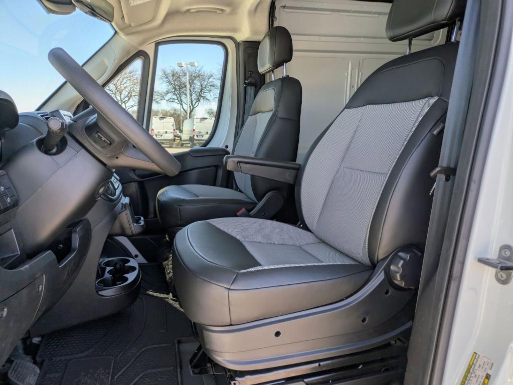 new 2025 Ram ProMaster 2500 car, priced at $51,265