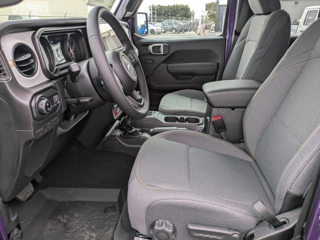 new 2026 Jeep Gladiator car, priced at $52,120