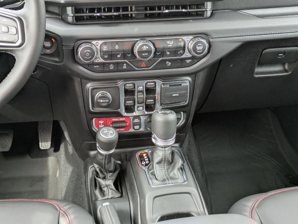 new 2025 Jeep Wrangler car, priced at $61,245