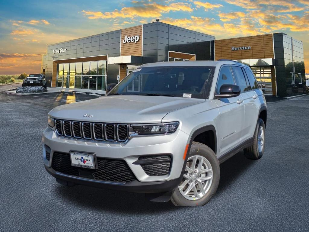 new 2025 Jeep Grand Cherokee car, priced at $34,625