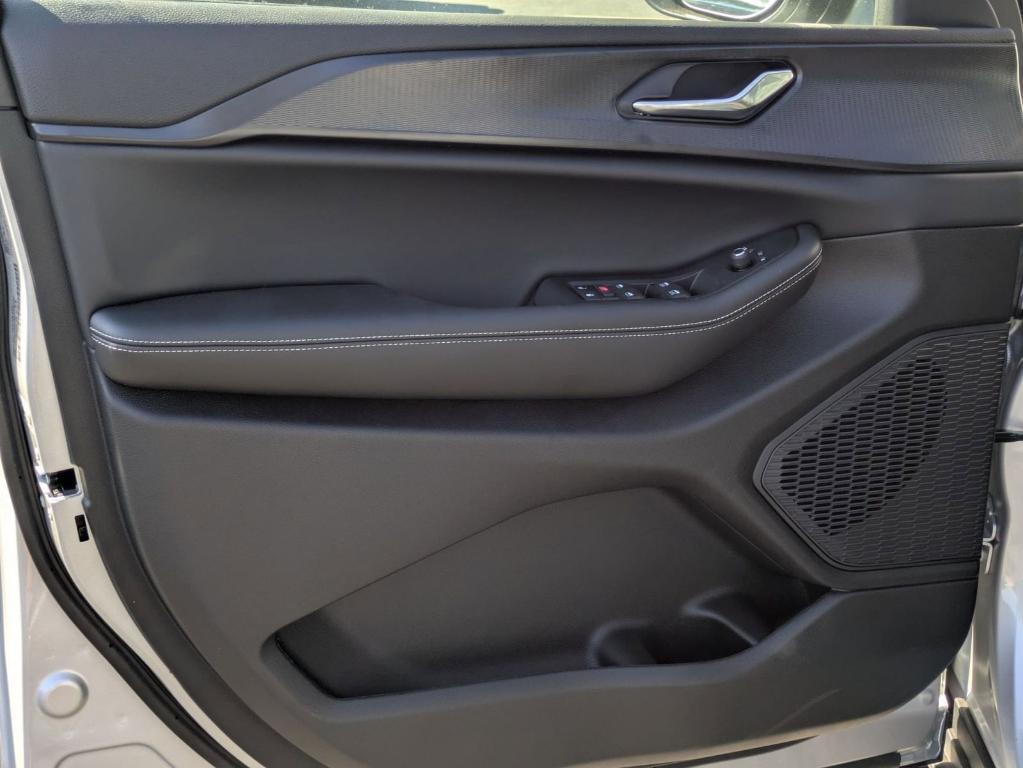 new 2025 Jeep Grand Cherokee car, priced at $34,625