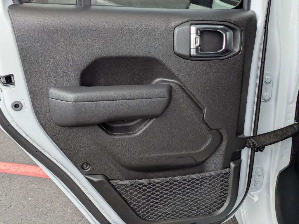 new 2025 Jeep Wrangler car, priced at $42,034