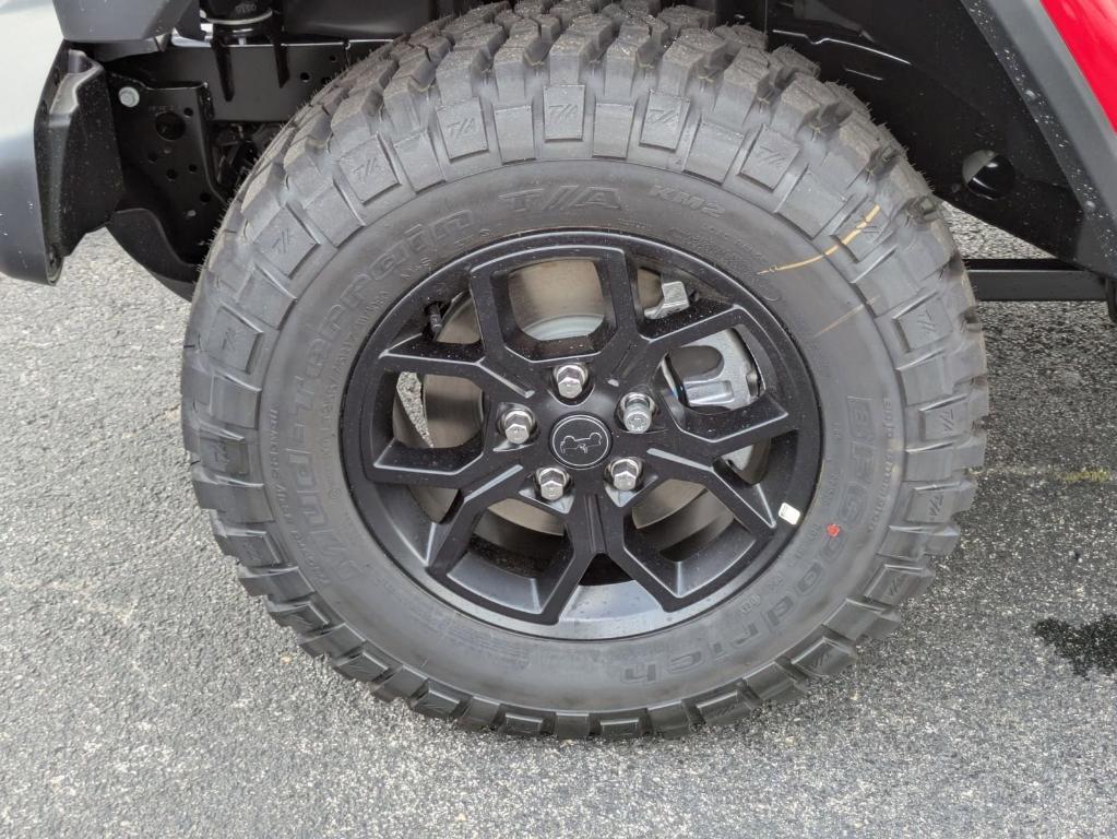 new 2025 Jeep Gladiator car, priced at $40,024