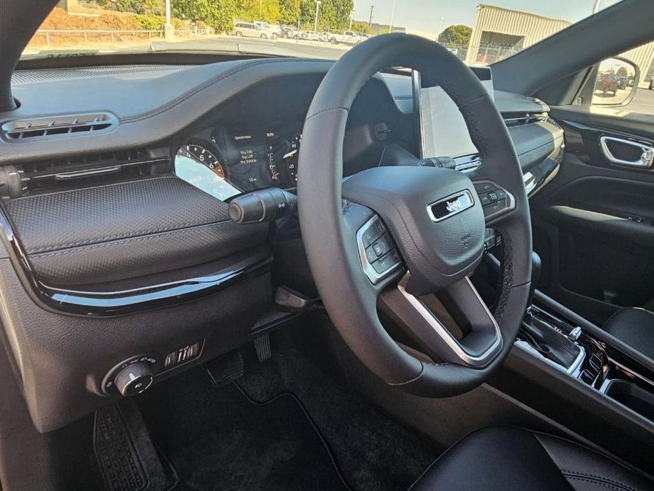 new 2025 Jeep Compass car, priced at $28,355