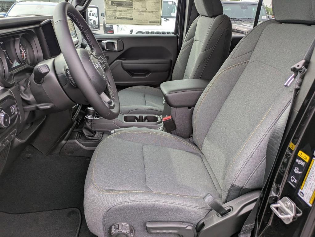 new 2025 Jeep Wrangler car, priced at $42,629