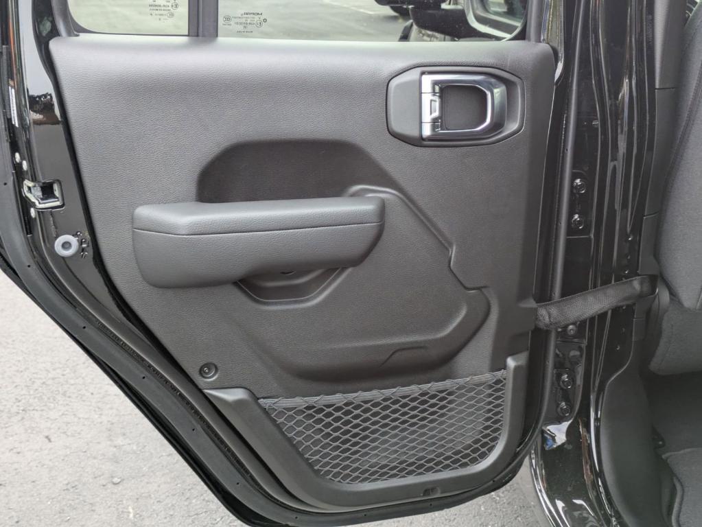 new 2025 Jeep Wrangler car, priced at $42,629