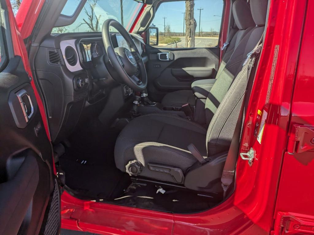 new 2025 Jeep Grand Cherokee car, priced at $42,580