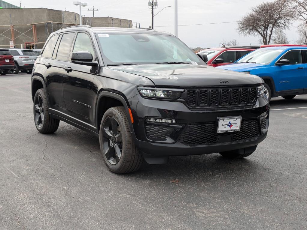 new 2025 Jeep Grand Cherokee car, priced at $41,580