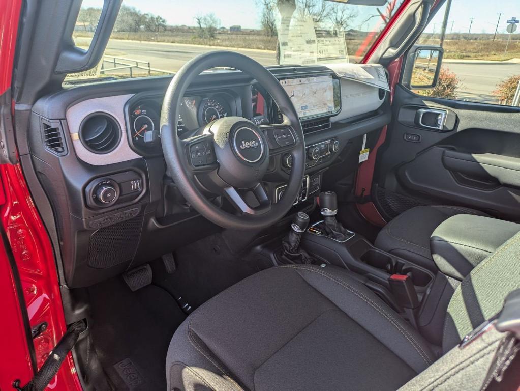 new 2025 Jeep Grand Cherokee car, priced at $42,580