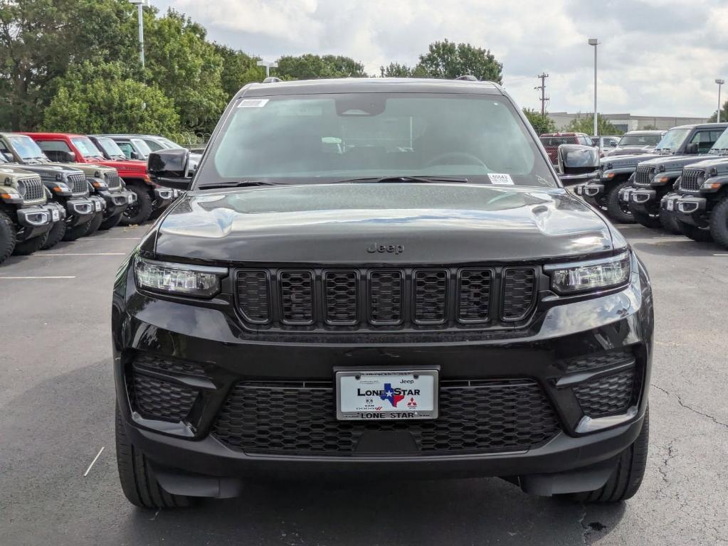 new 2025 Jeep Grand Cherokee car, priced at $37,979