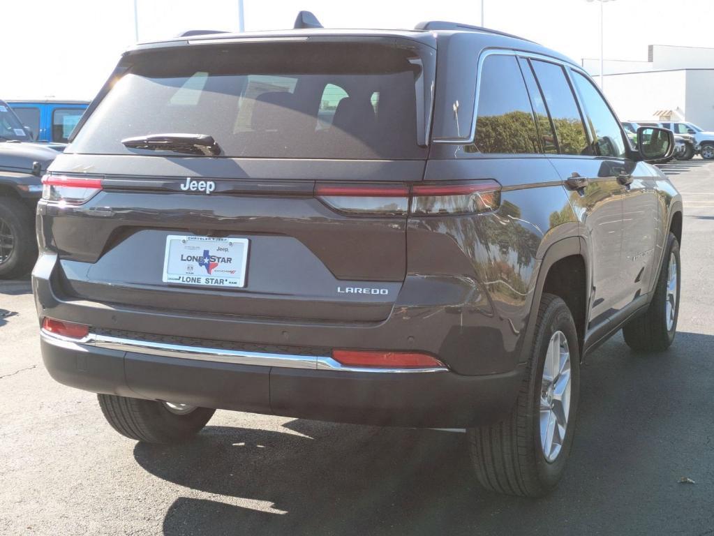 new 2025 Jeep Grand Cherokee car, priced at $34,625