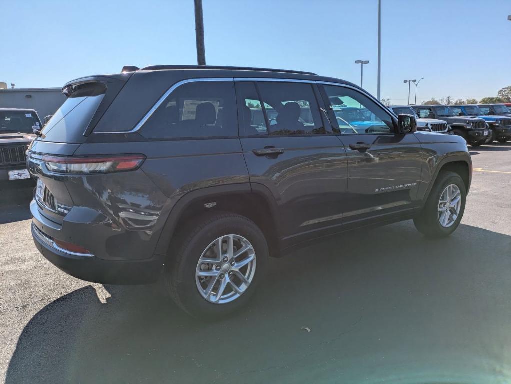 new 2025 Jeep Grand Cherokee car, priced at $34,625