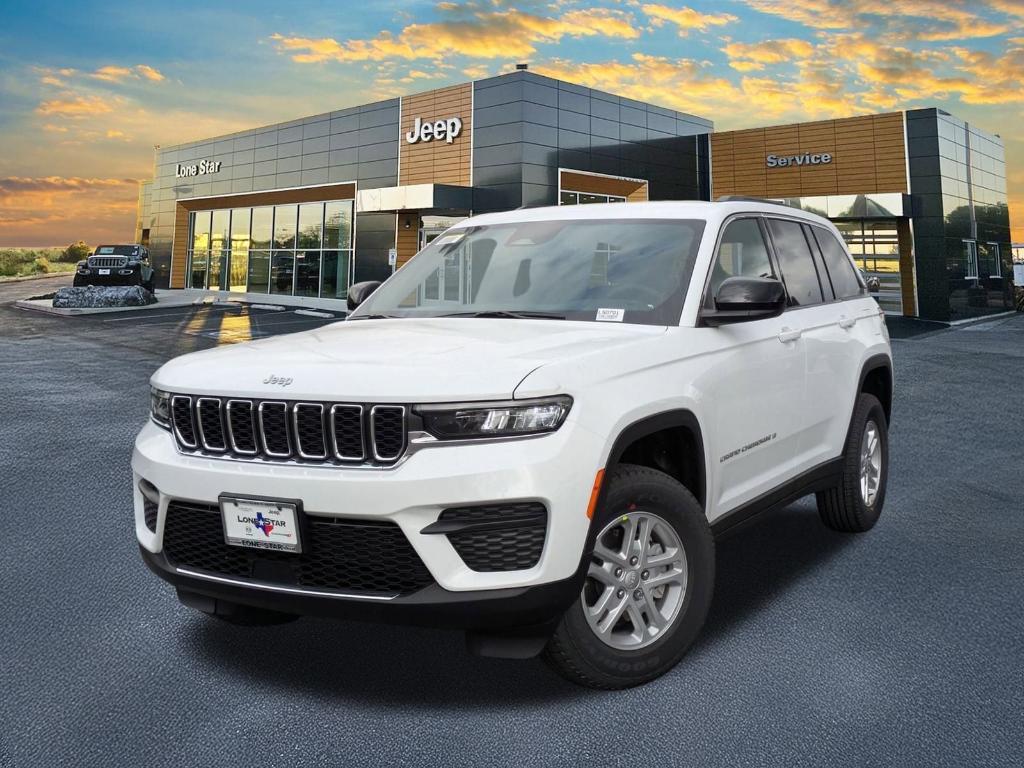 new 2025 Jeep Grand Cherokee car, priced at $34,075