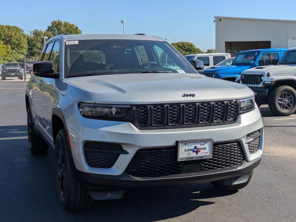 new 2025 Jeep Grand Cherokee car, priced at $38,730