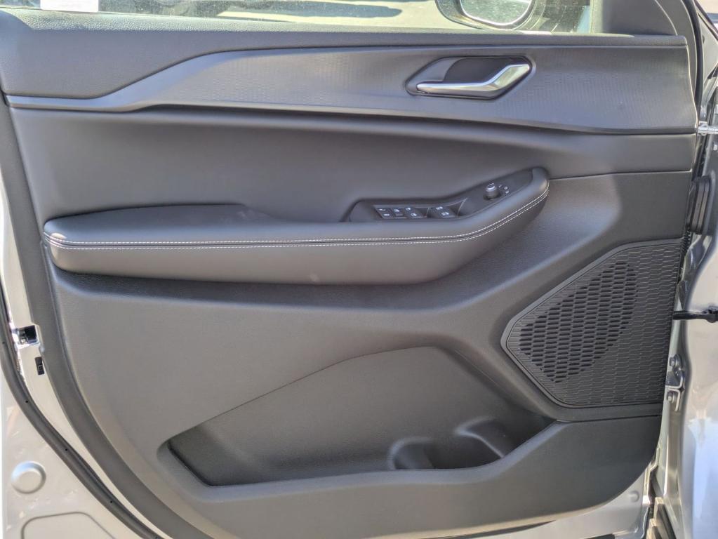 new 2025 Jeep Grand Cherokee car, priced at $38,730