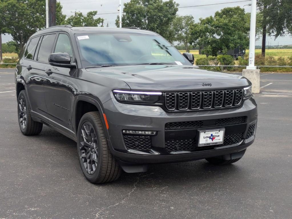 new 2025 Jeep Grand Cherokee L car, priced at $60,776