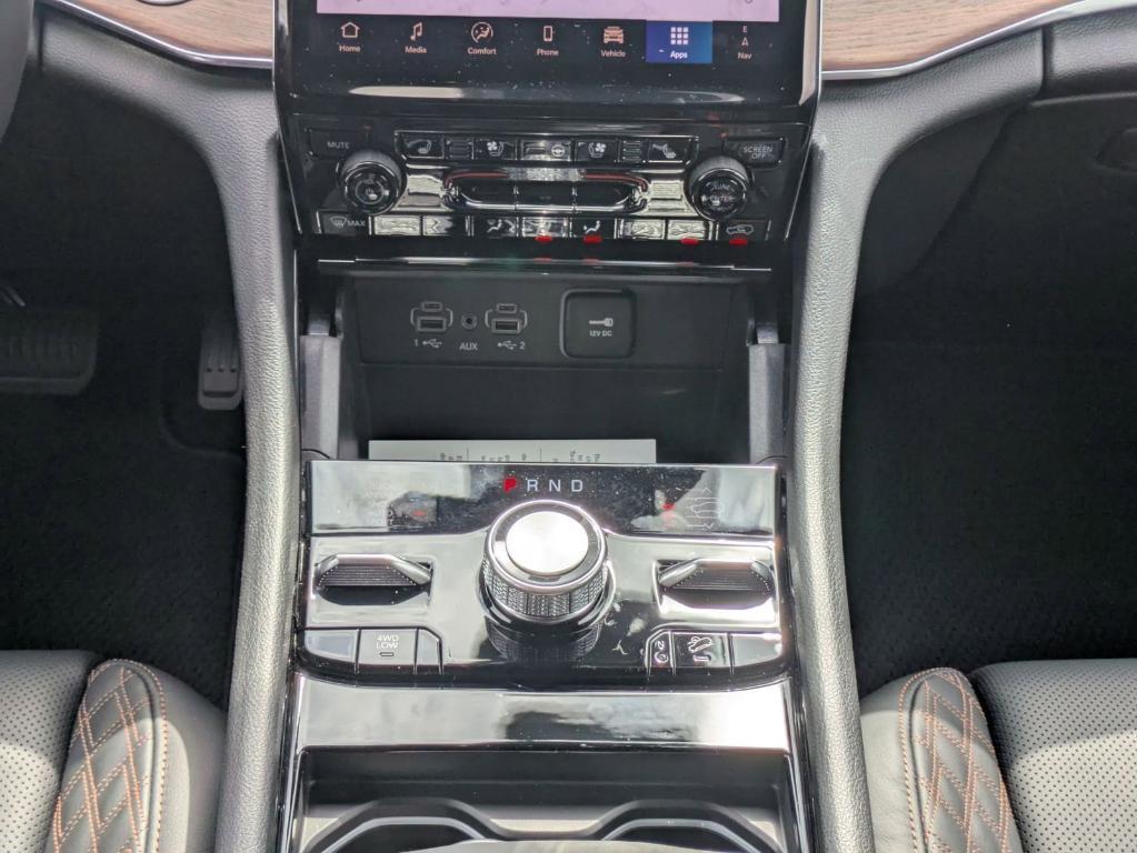 new 2025 Jeep Grand Cherokee L car, priced at $60,776
