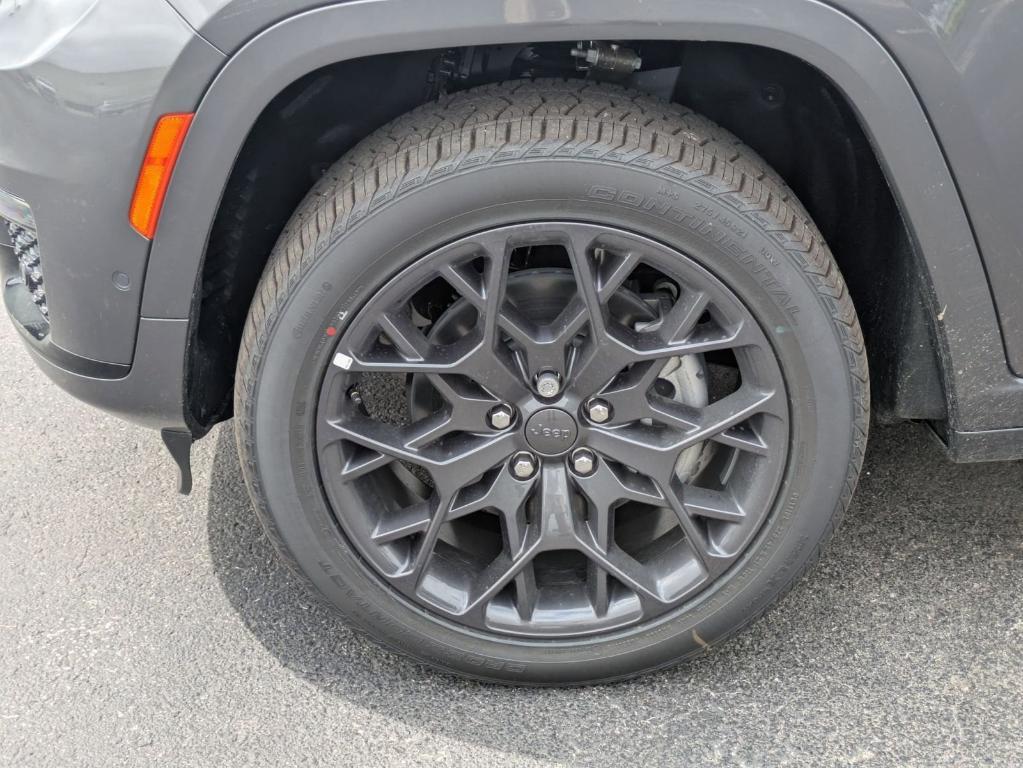 new 2025 Jeep Grand Cherokee L car, priced at $60,776