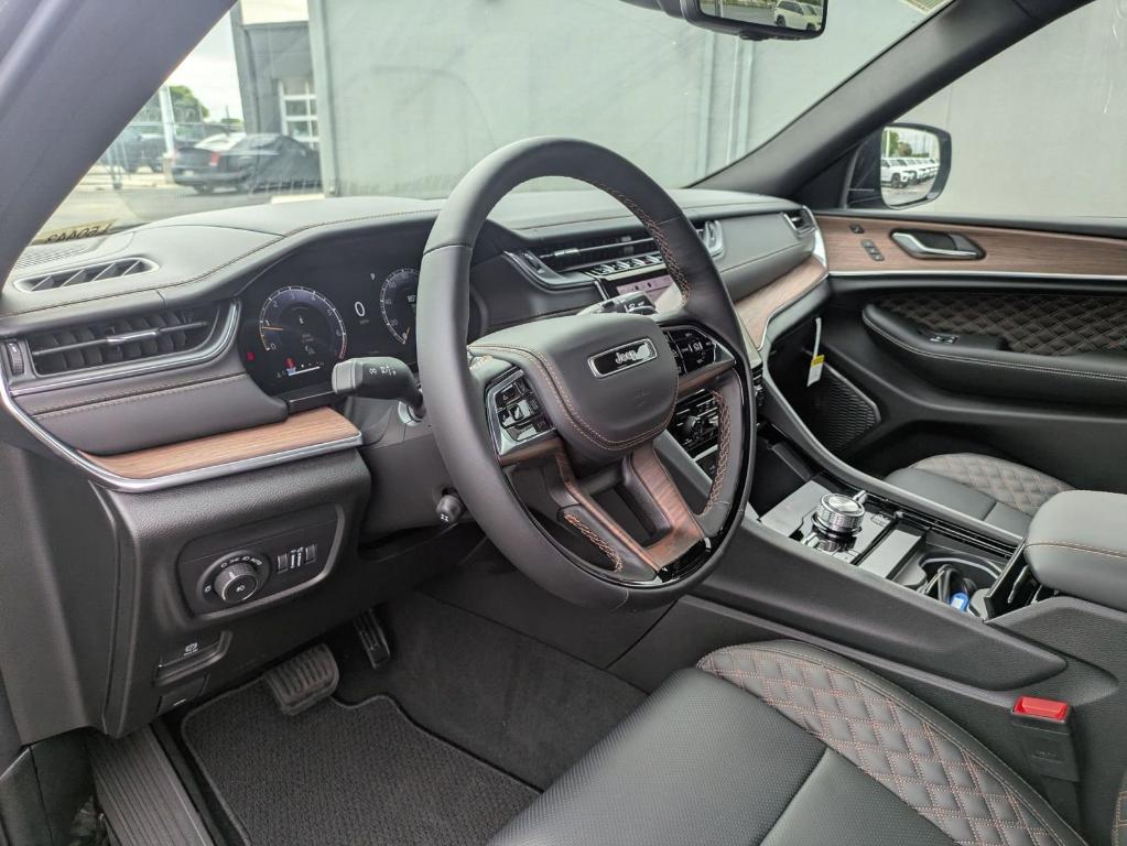 new 2025 Jeep Grand Cherokee L car, priced at $63,776